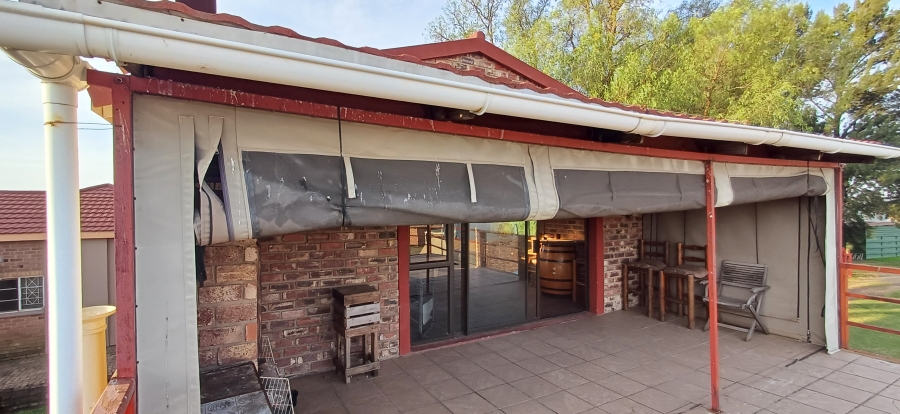 7 Bedroom Property for Sale in Harpington A H North West